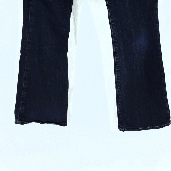 Gap Maternity Full Panel Long & Lean Bootcut Jeans - Picture 8 of 12